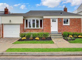 63 Kirkwood St, Long Beach, NY 11561