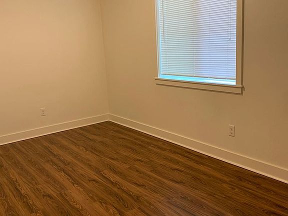 5th image of 8211 N Montana Ave #B