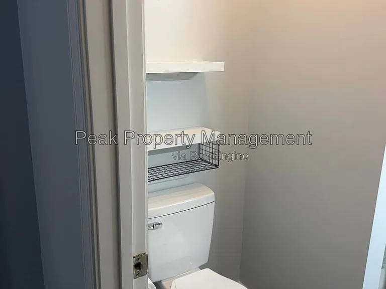 2119 Woodmont Dr — Photo 16