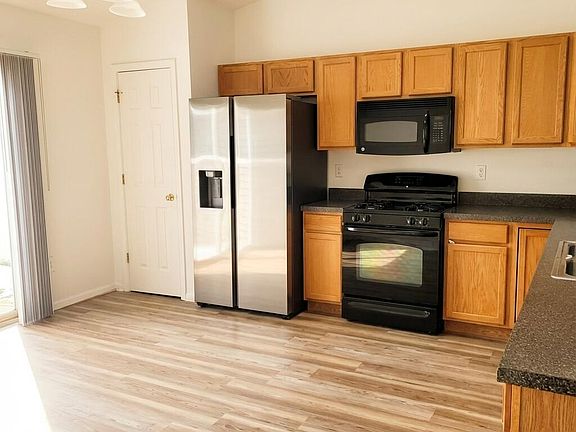 4th image of 691 W 77th Ave