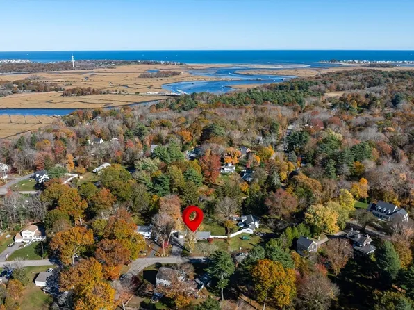 28 Riverside Cir, Marshfield, MA 02050