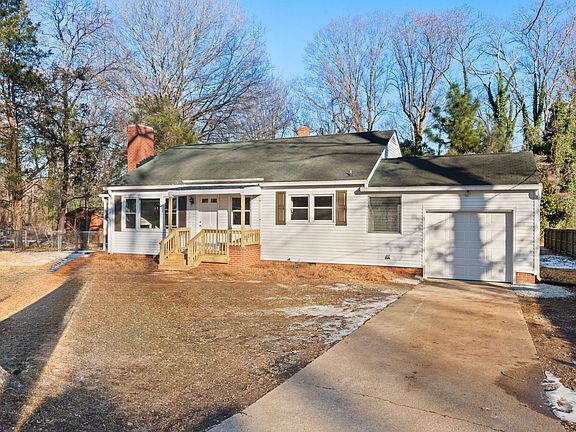 4th image of 3412 Yanceyville St