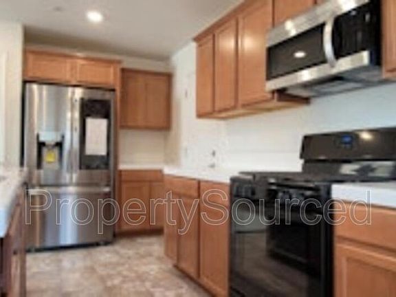 4th image of 1521 W Woodward Ave