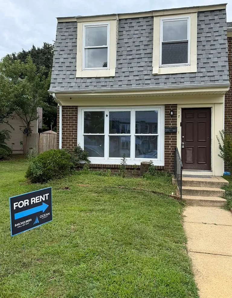 2 bed, 1.5 bath, 1080 sqft, $2,500 — Photo 1