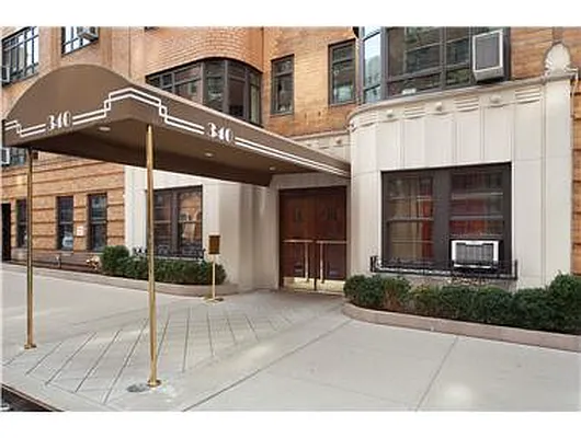 Rented by Douglas Elliman | media 25