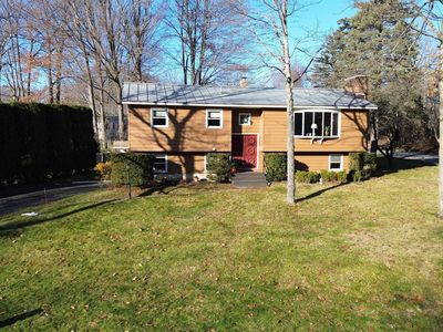 21 Briar Lane, Essex Junction, VT, 05452