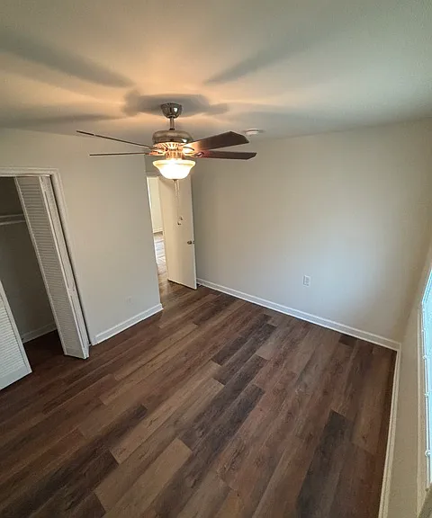 4404 Banks Pl NE — Photo 17