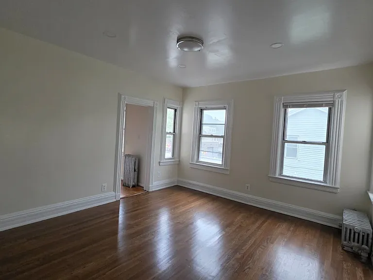 407 N Macquesten Pkwy #2 — Photo 7