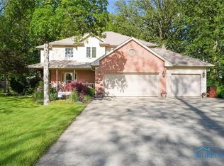 3845 Forest Trail Dr, Findlay, OH 45840