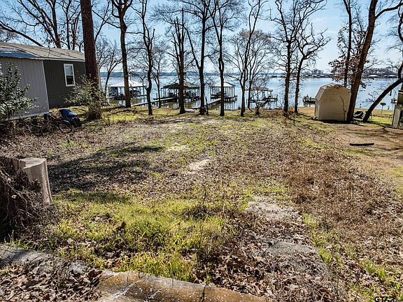2nd image of 1322 Shoreline Cir