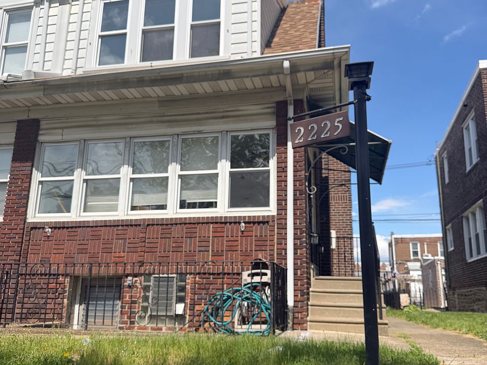 1st image of 2225 Rhawn St