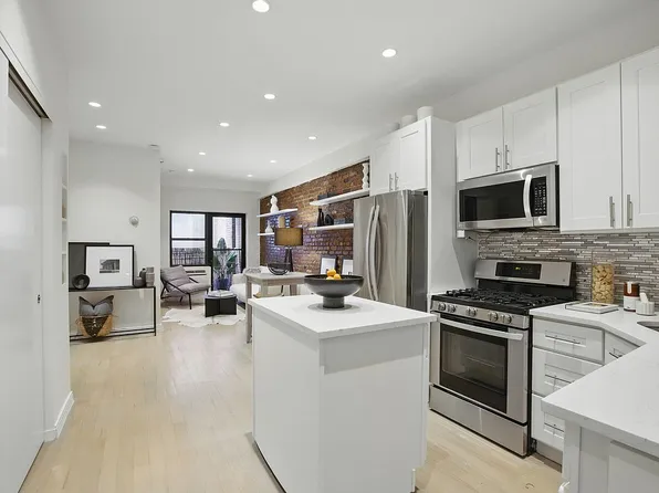 107 Avenue A #R, New York, NY 10009