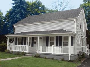 35 Woodside Ave, West Warwick, RI 02893