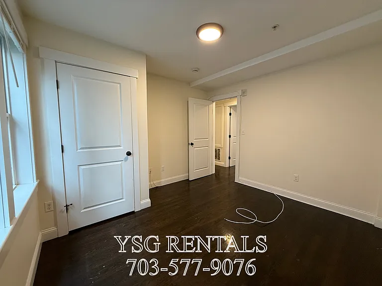 24 Sunset St #1 — Photo 13