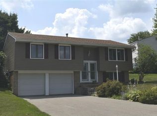 238 Oberlin Dr, Butler, PA