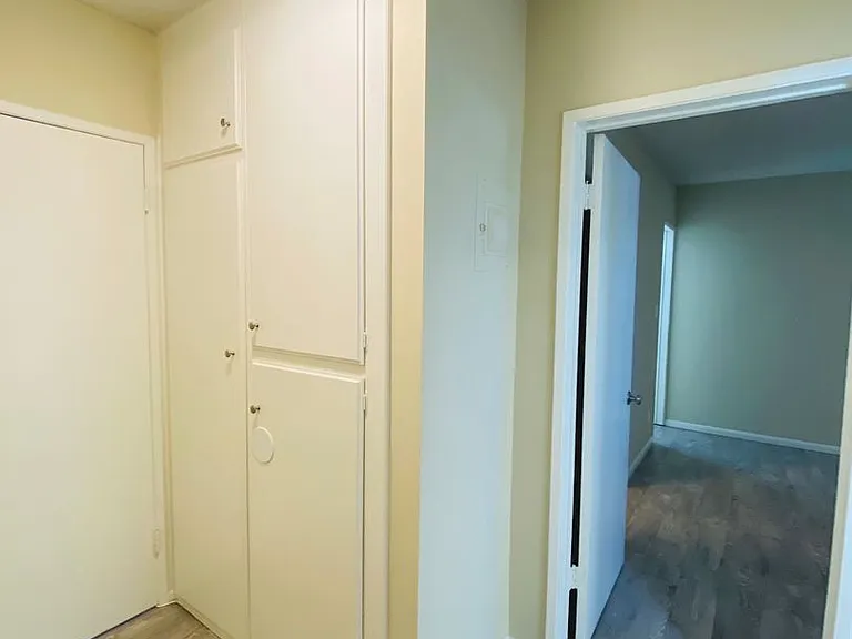1212 S Ogden Dr — Photo 7