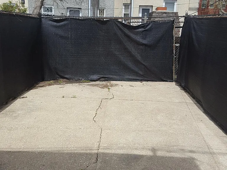 3415 Mount Vernon St — Photo 20