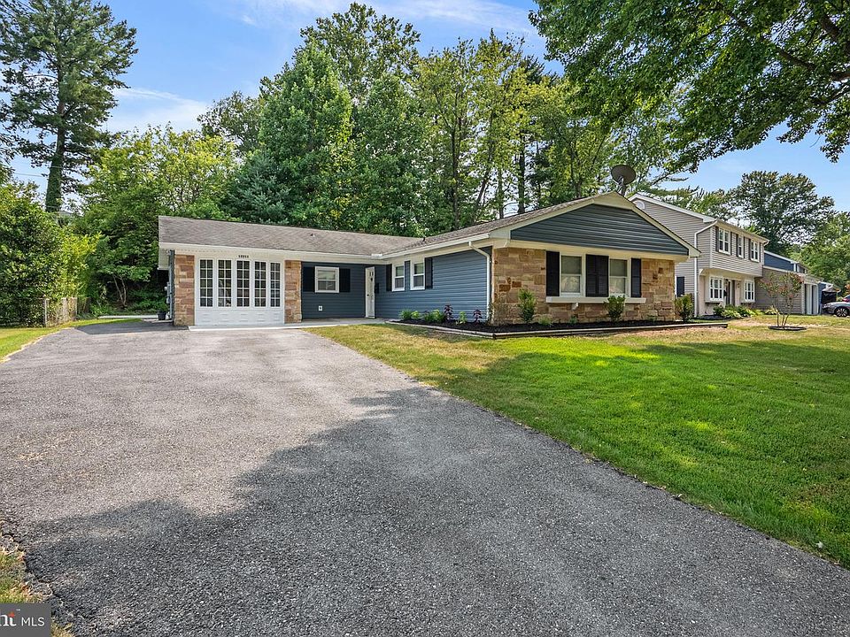 1st image of 12211 Malin Ln