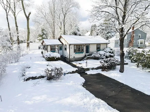 246 Pemberton St, Walpole, MA 02081