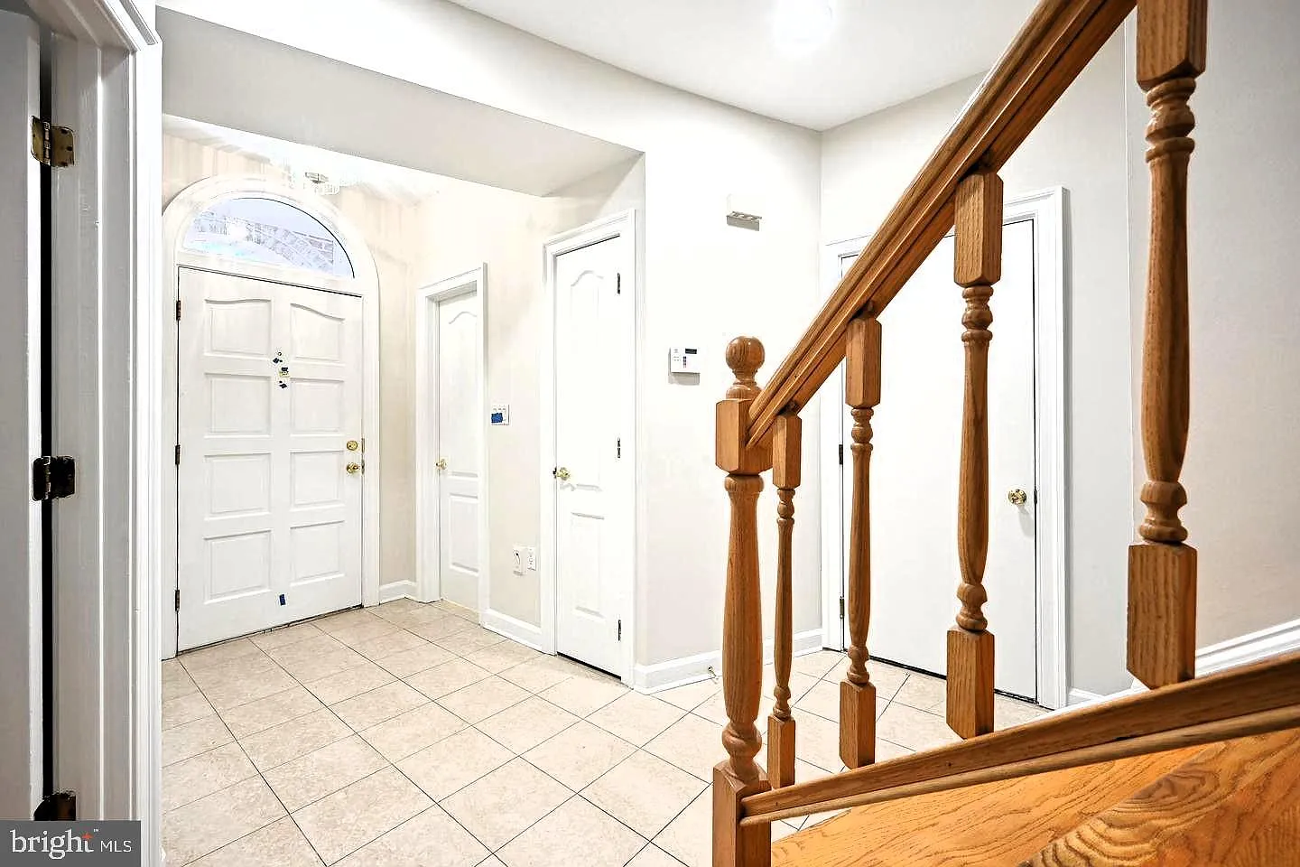 4 bed, 5.0 bath, 3132 sqft, $6,000 — Photo 3
