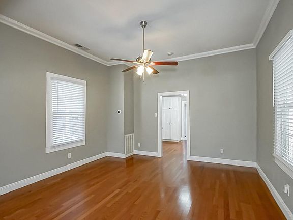 5th image of 2725 College St