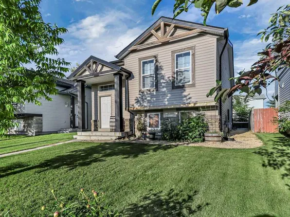 23 W Jacobs Close, Red Deer, AB T4P 4C8