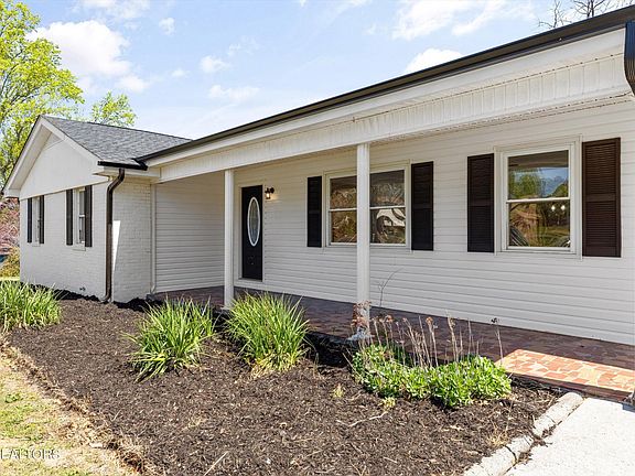 5th image of 8248 Spruceland Rd