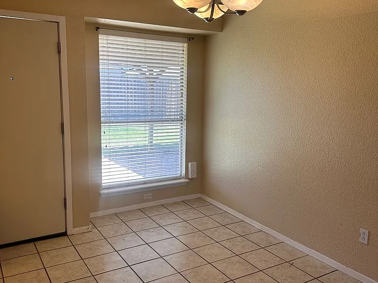 3834 Purdue Ln — Photo 7