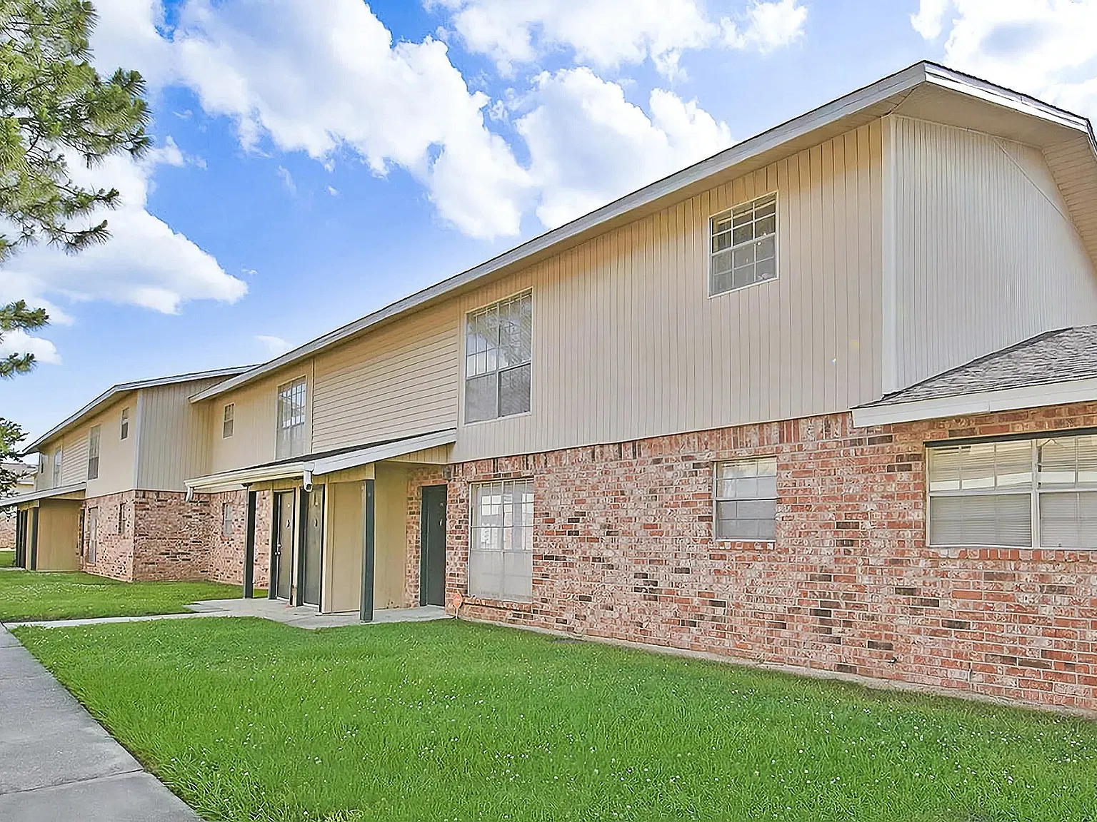 11850 Wentling Avenue — Photo 3