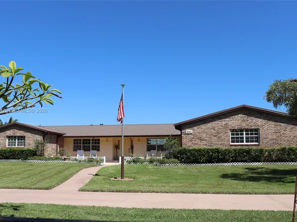 18901 SW 63rd St, Southwest Ranches, FL 33332