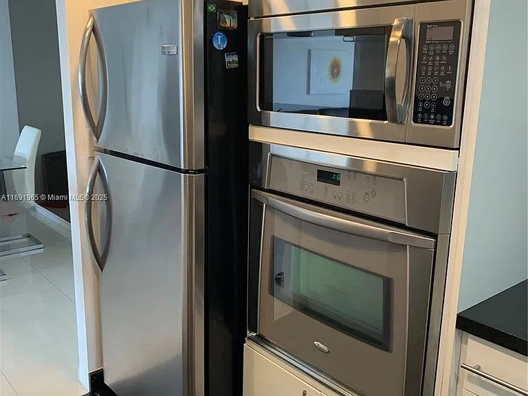 500 Bayview Dr #620 — Photo 8