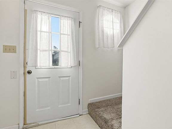 5th image of 3304 Timberglen Dr
