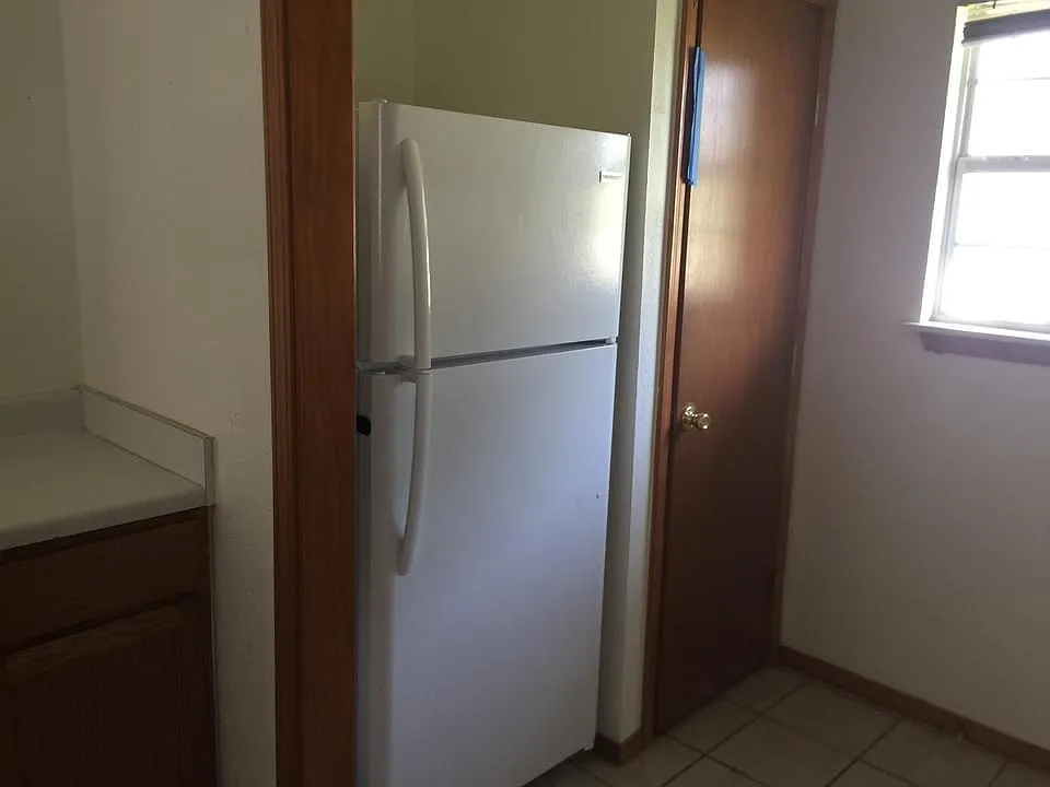 603 Dogwood Ave — Photo 3