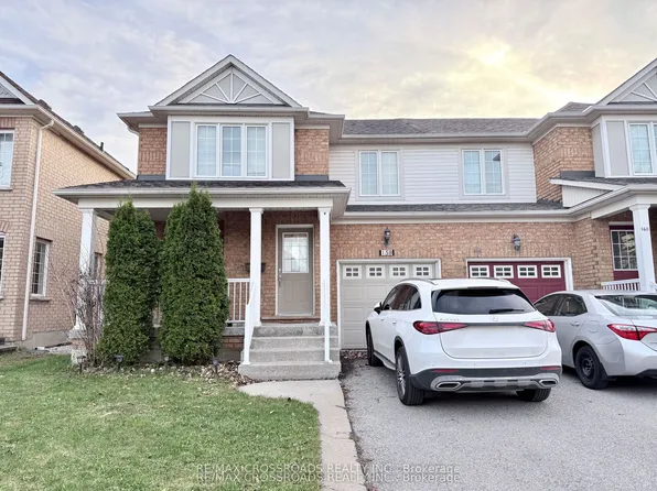 158 Gail Parks Cres, Newmarket, ON L3X 3C1