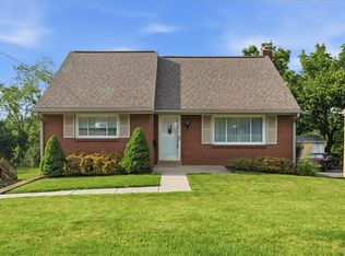 1276 Raven Dr, Pittsburgh, PA 15243