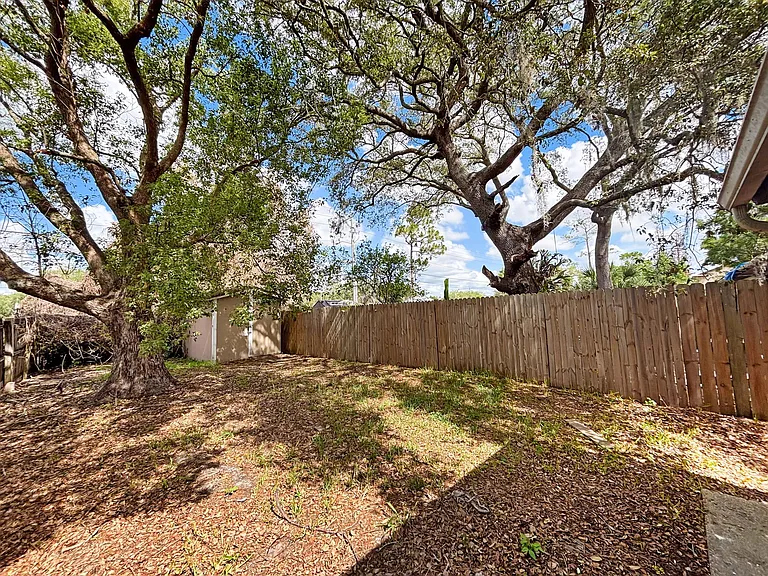 12216 Fox Hound Ln — Photo 21