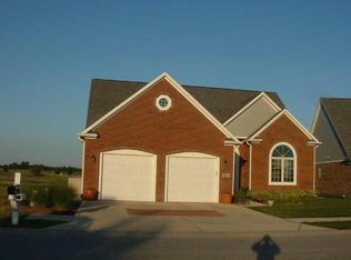 2213 N Somerset Dr, Franklin, IN 46131