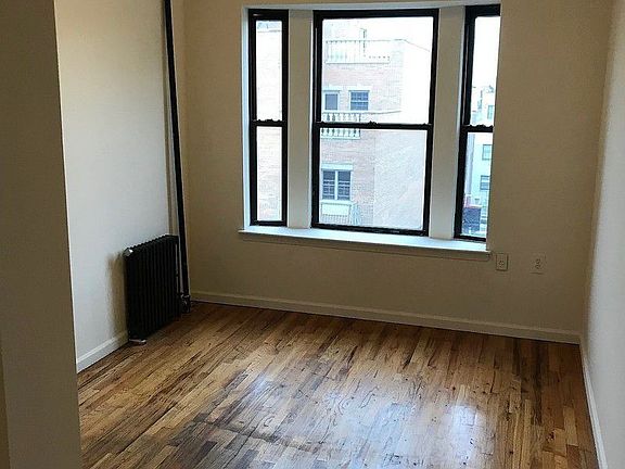 2nd image of 3030 30th St APT 24