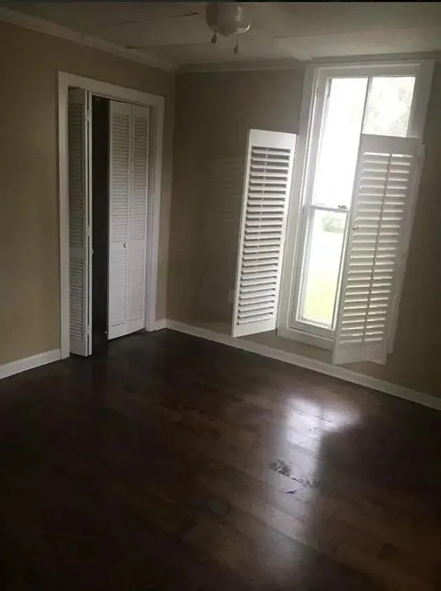 2 bed, $900 — Photo 1