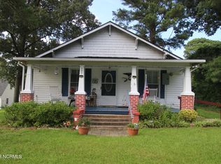 207 E Edgecombe St, Macclesfield, NC 27852