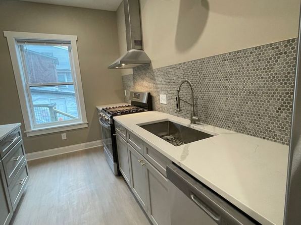 209-217 E Seneca St #215