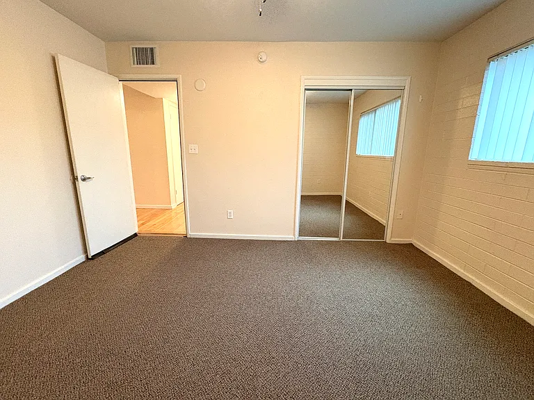 L6 — Photo 29