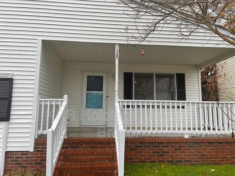 1st image of 128 Old Thompson Ave