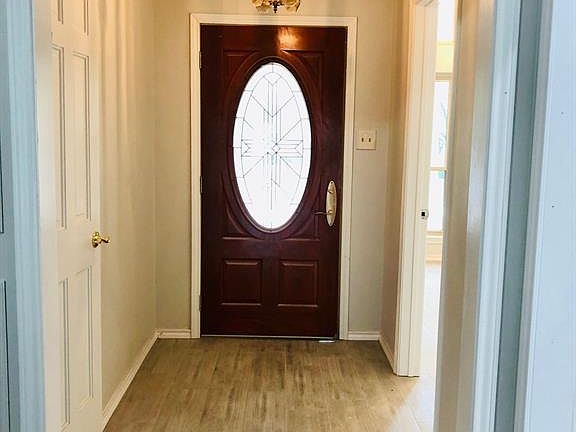 3rd image of 4514 Lake Park Dr