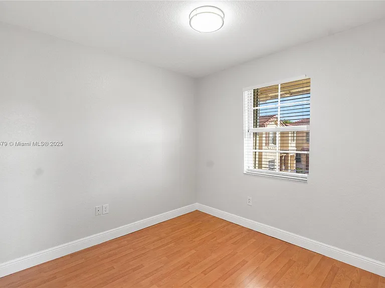 1398 NE 33rd Ave #201-25 — Photo 23