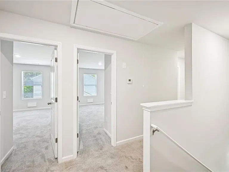 4437 Ben Hill Rd — Photo 14