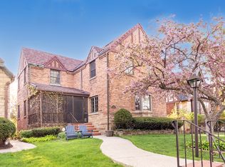 1121 N Elmwood Ave, Oak Park, IL 60302