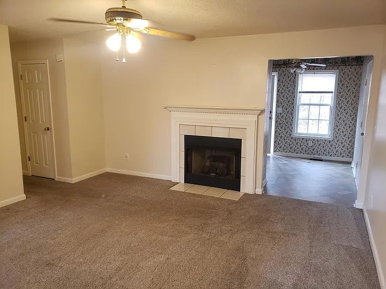 1840 Dobbs Creek Ct — Photo 4