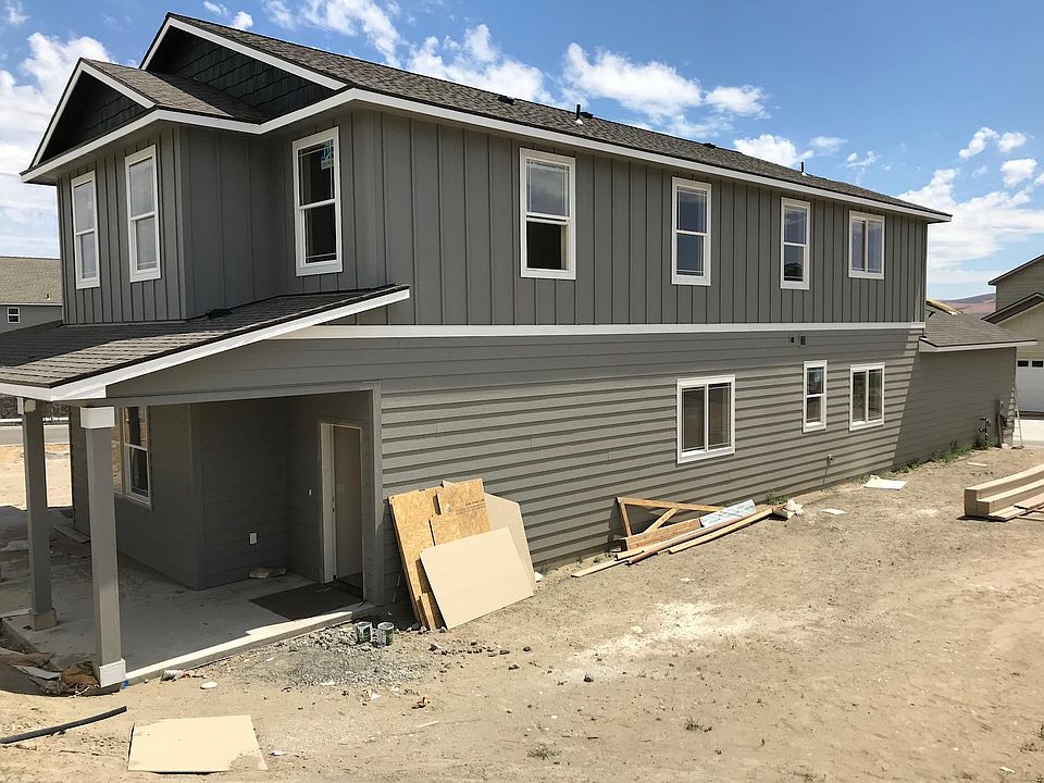 2nd image of 4823 Barbera St