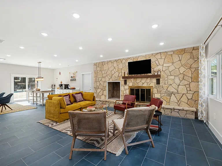 Crosspoint Oaks at Boerne — Photo 19